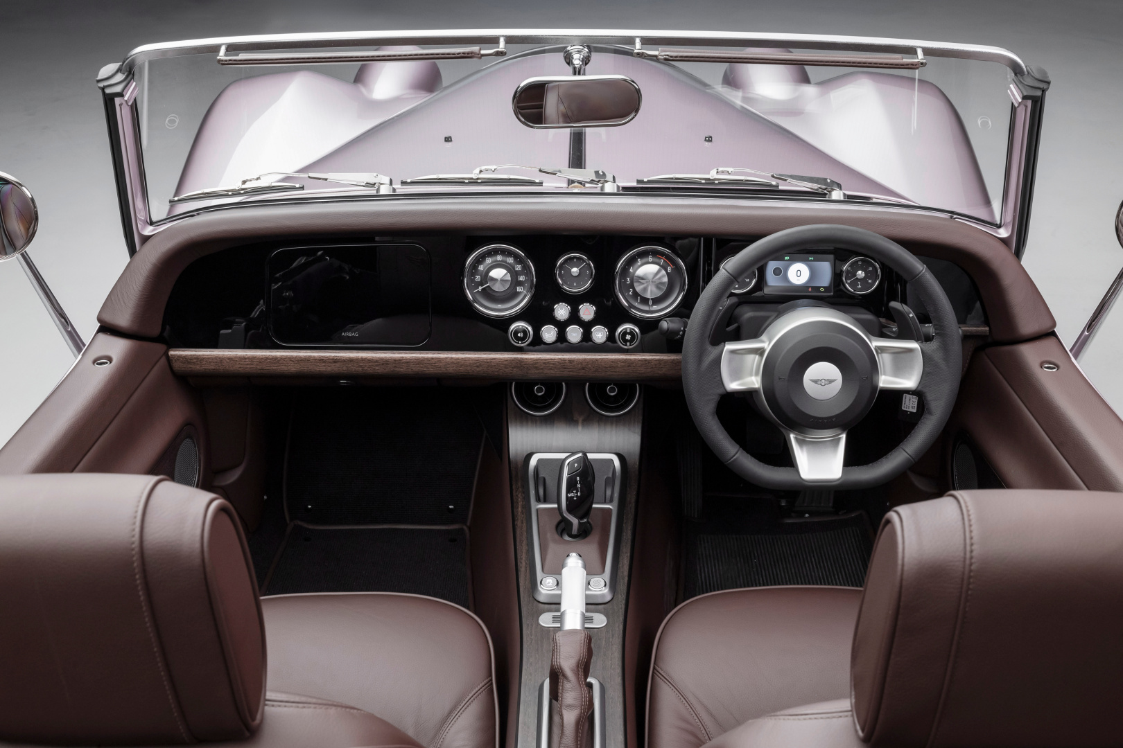 SMALL_Morgan_Supersport_Studio_Detail_027